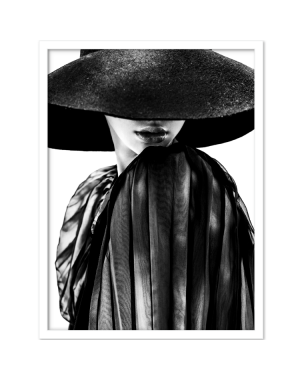 LADY IN A HAT